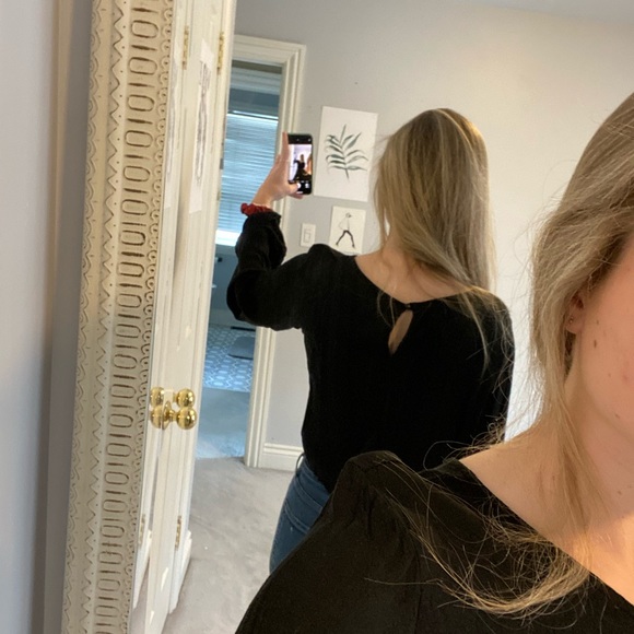 American Eagle Open-Front Top - Picture 10 of 11